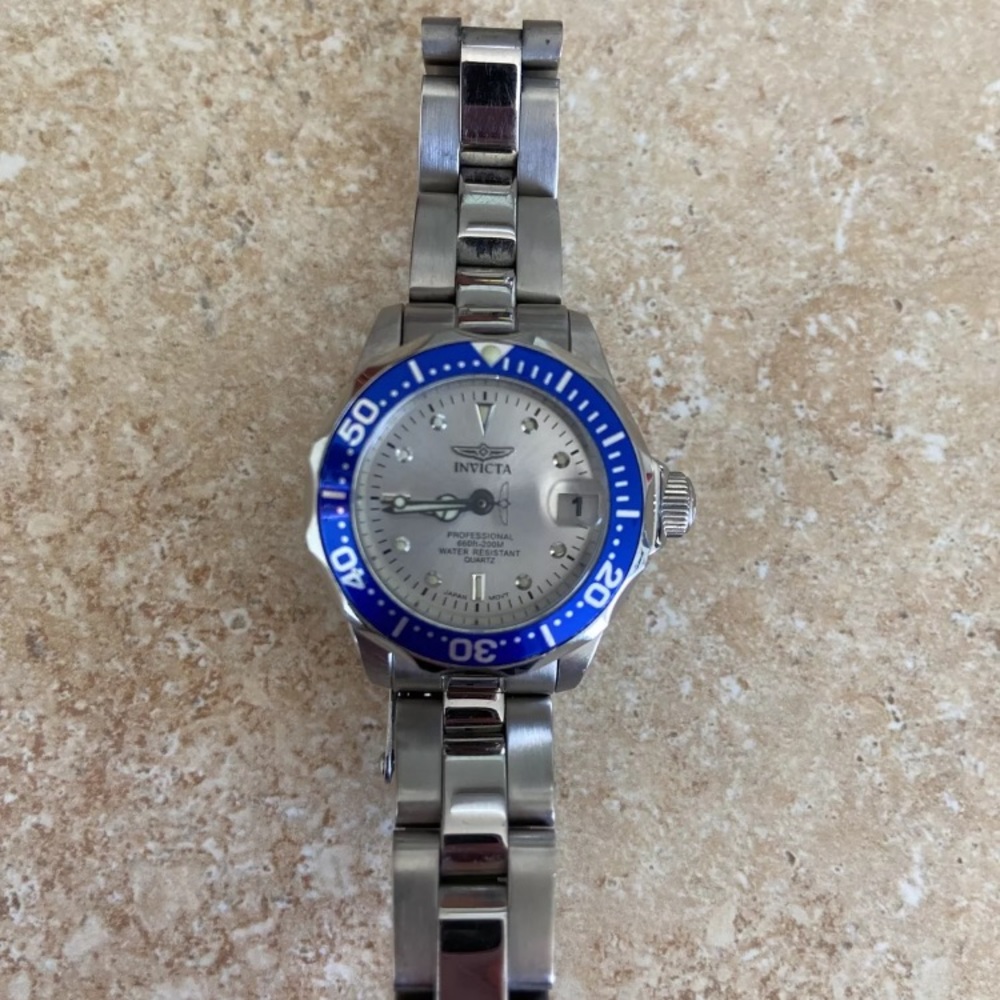 Invicta Pro Diver Professional Quartz 200M 14125 - Picture 4 of 6